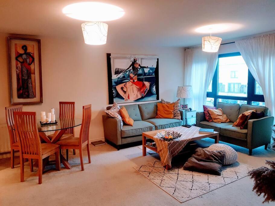 Central Spacious And Secure With A Double Bed Edgware Bagian luar foto