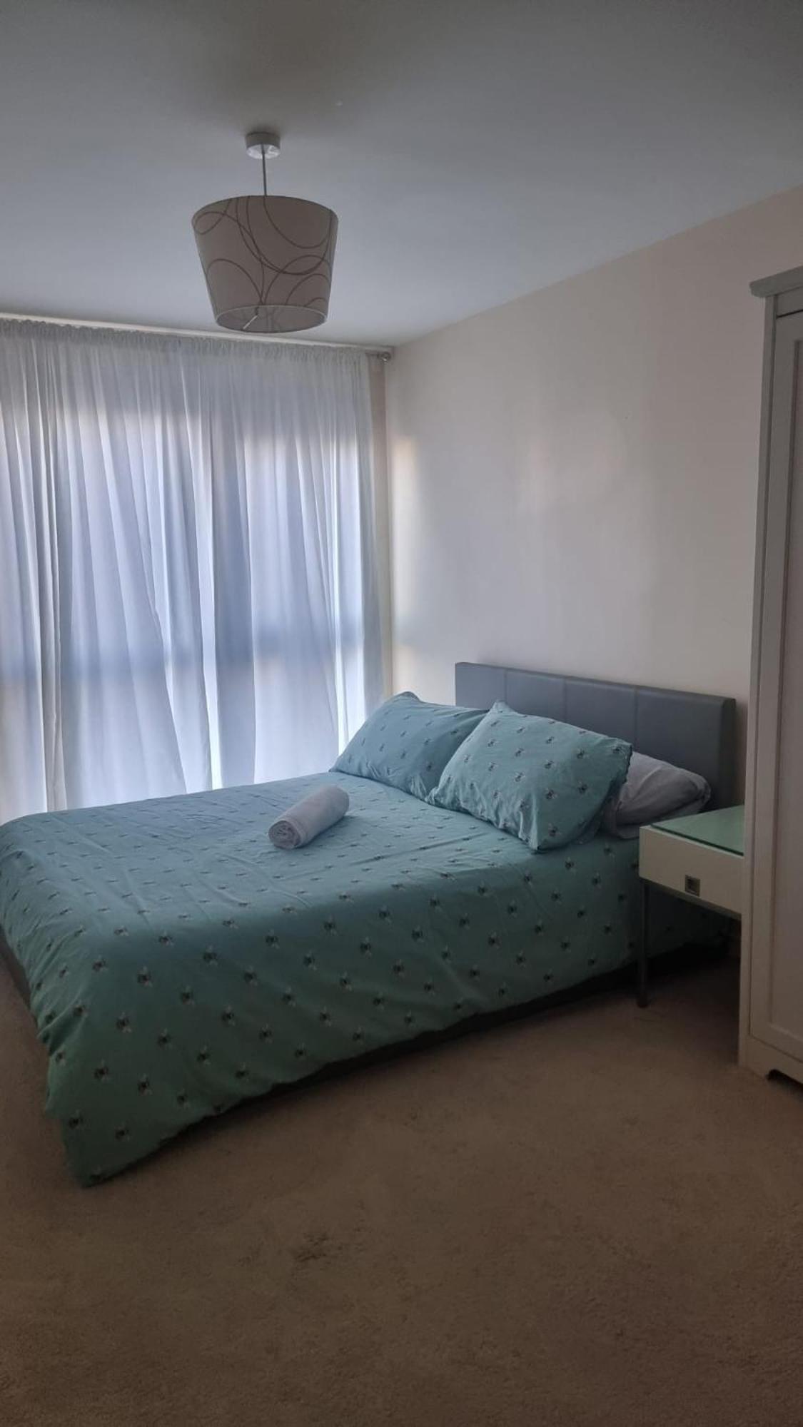 Central Spacious And Secure With A Double Bed Edgware Bagian luar foto