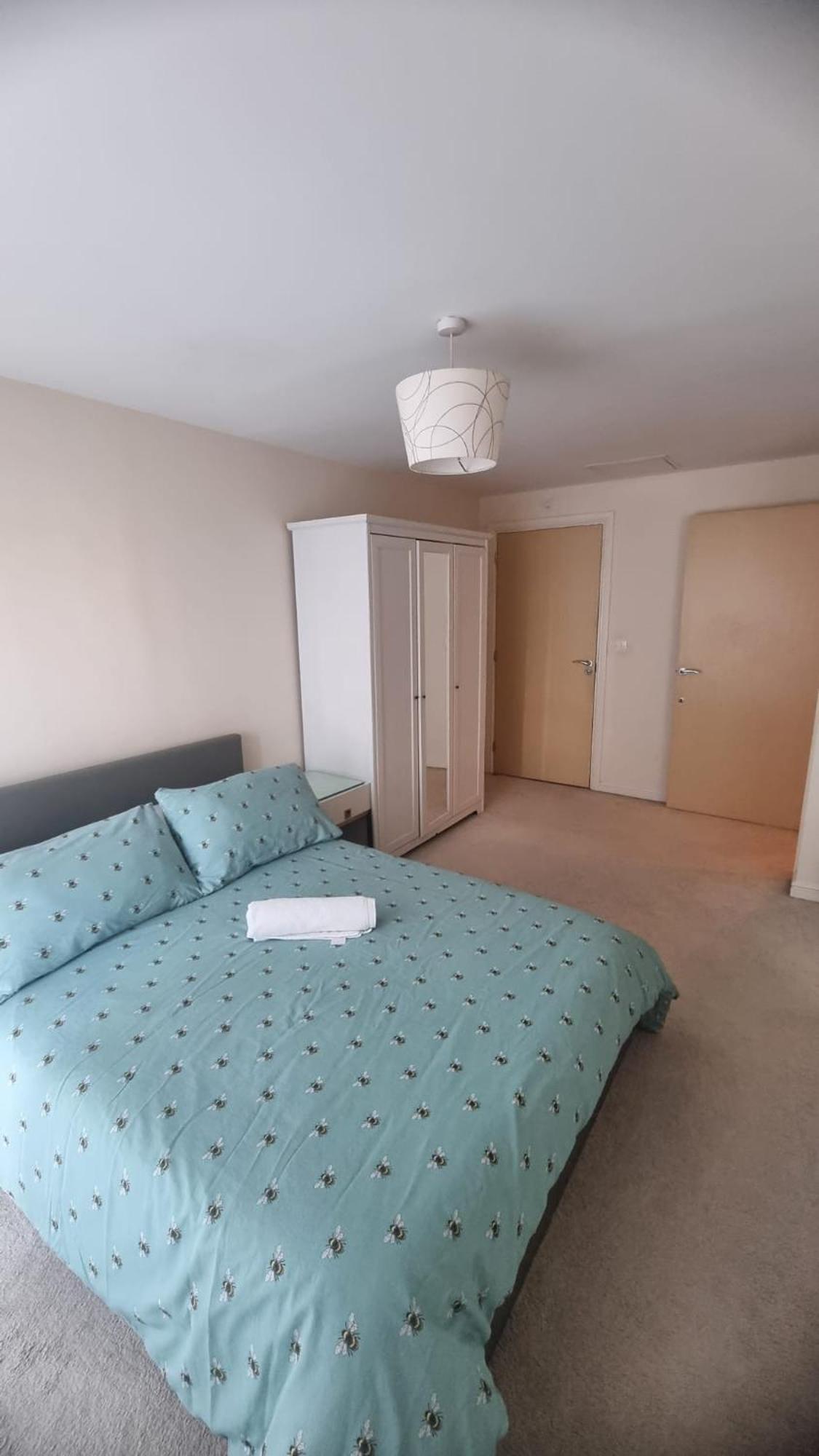Central Spacious And Secure With A Double Bed Edgware Bagian luar foto